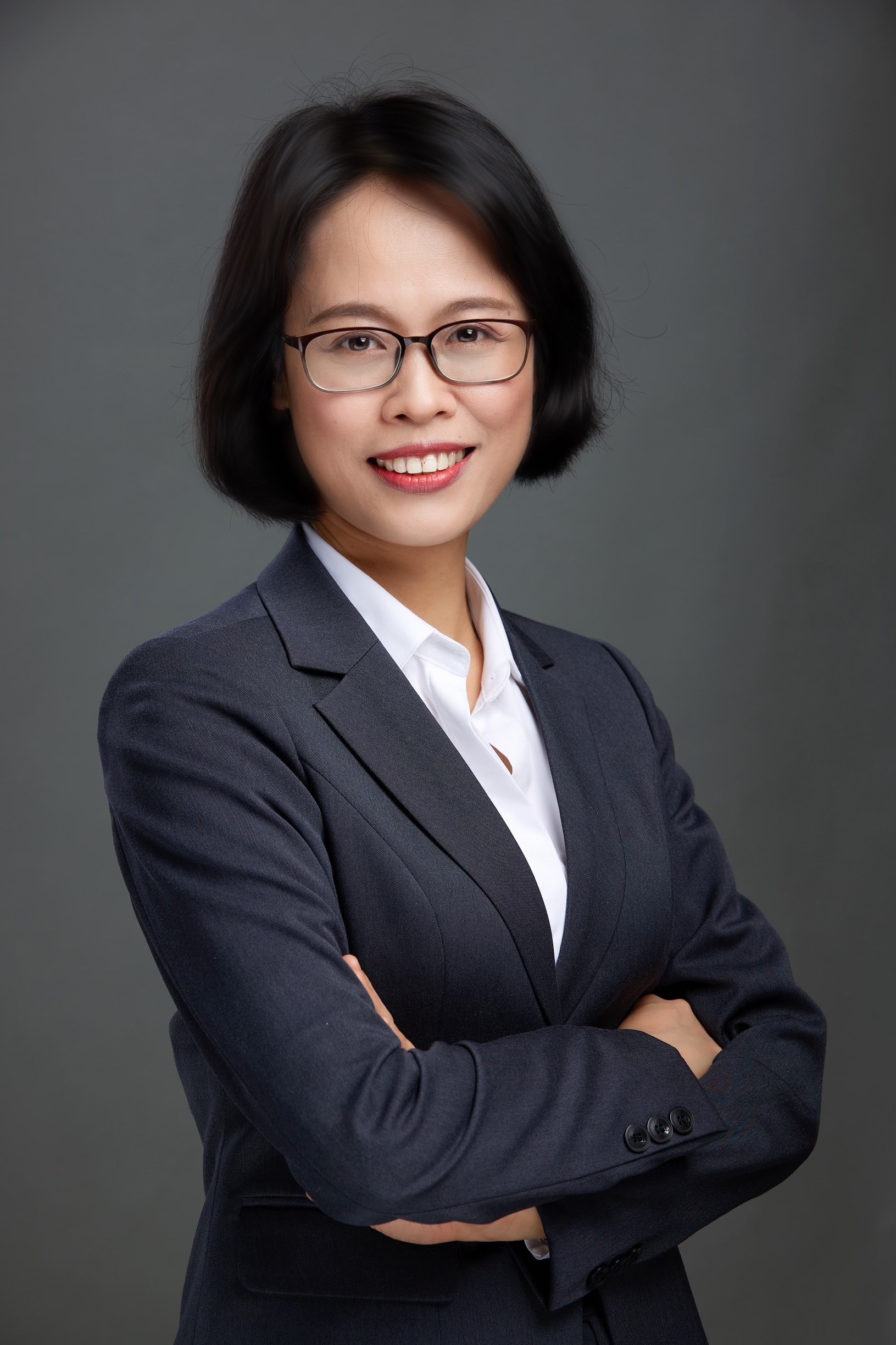 Phd Nguyen Thi Kim Oanh Trường Quốc Tế Đhqghn 