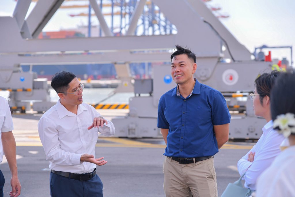 Ông Phạm Trung Nghĩa chia sẻ thông tin