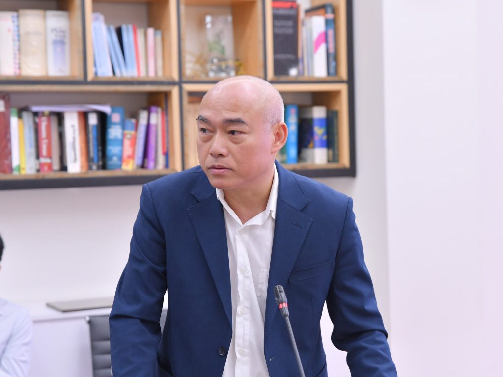 [Hình ảnh của PGS.TS Phạm Xuân Hoan]