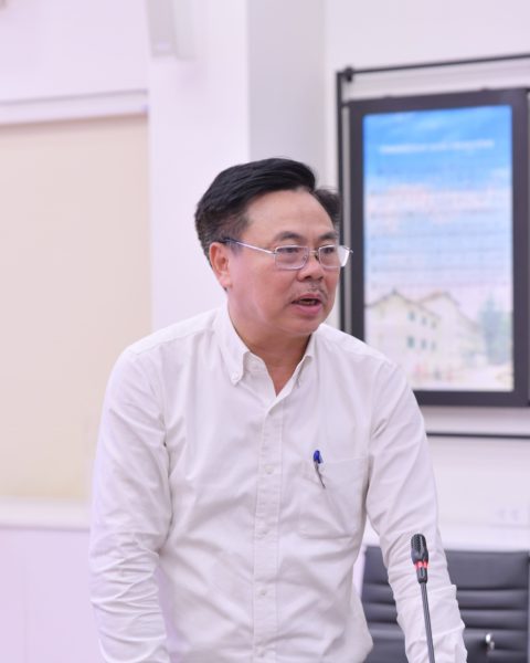 [Hình ảnh của Lãnh đạo Ban Giám hiệu 1]