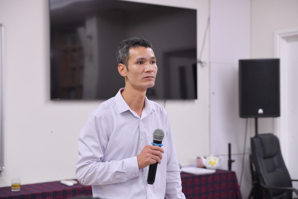 TS Lê Duy Tiến đang thuyết trình