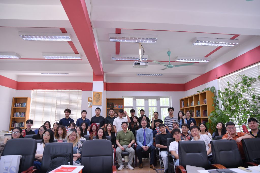 Chụp ảnh lưu niệm