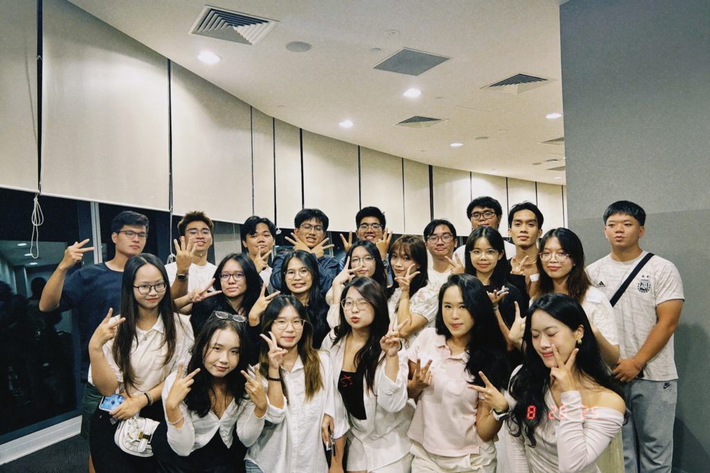 Không gian học tập VNU-IS