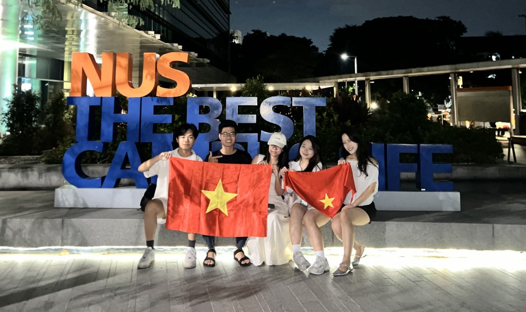 Phạm Chí Khanh tại Singapore