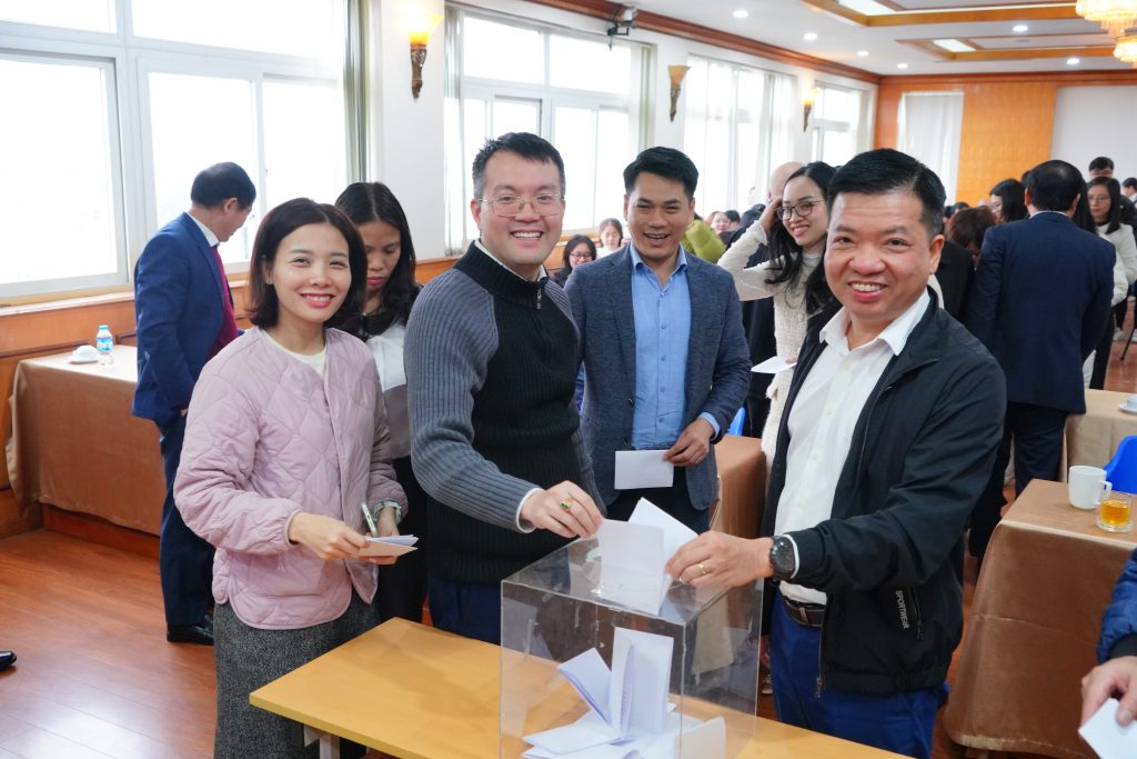 Bỏ phiếu tín nhiệm