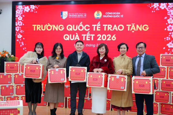Tập thể Trường Quốc tế