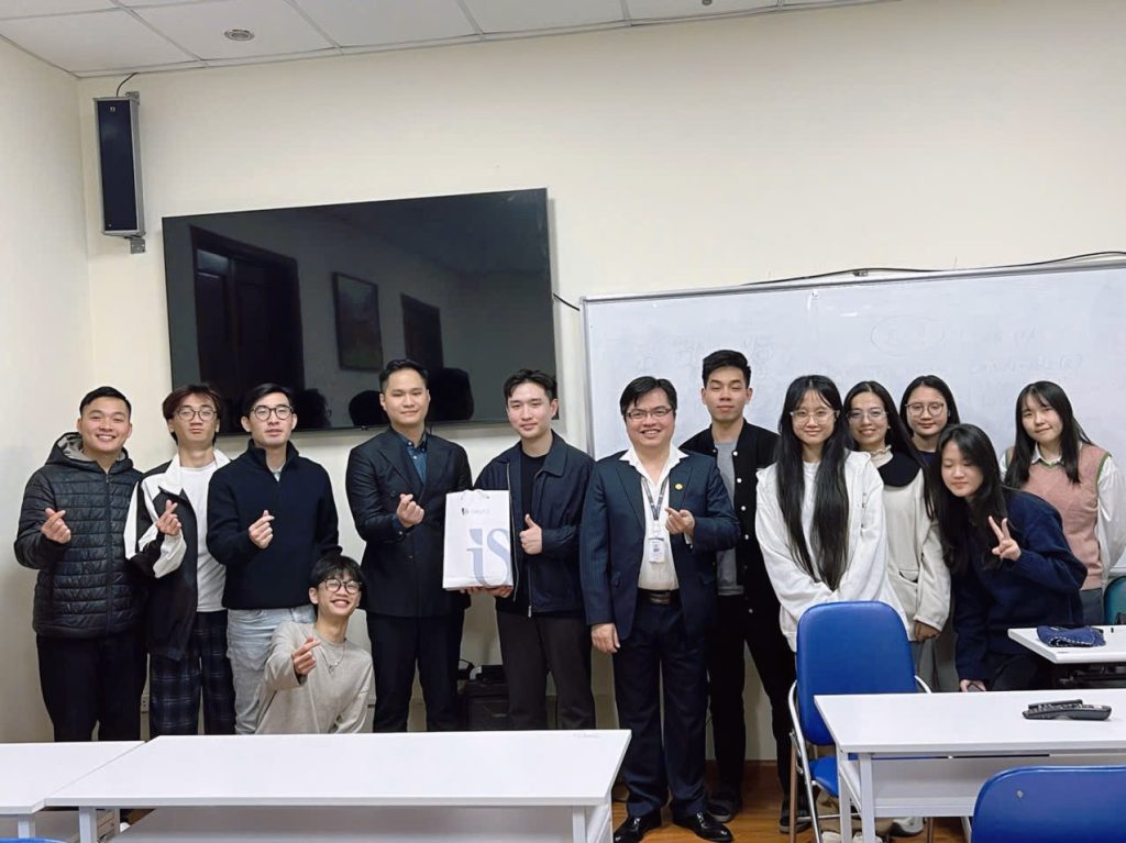 Diễn giả Louis Hoang