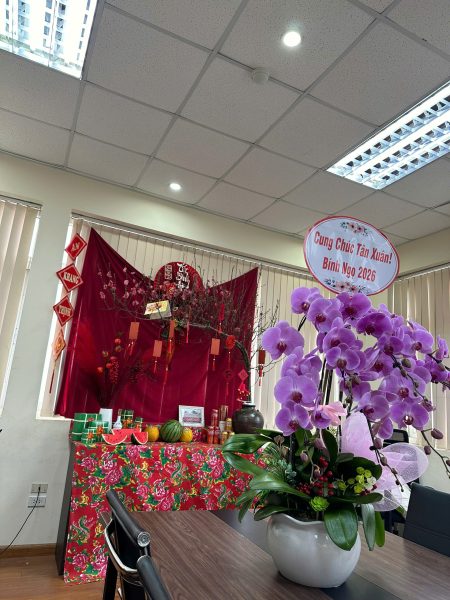 Trang trí phòng làm việc IS-VNU