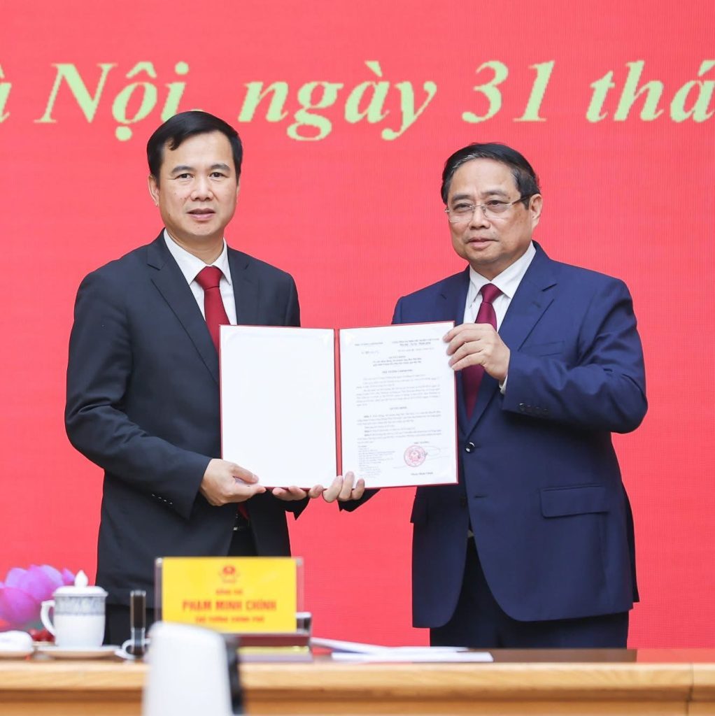 Thủ tướng trao quyết định