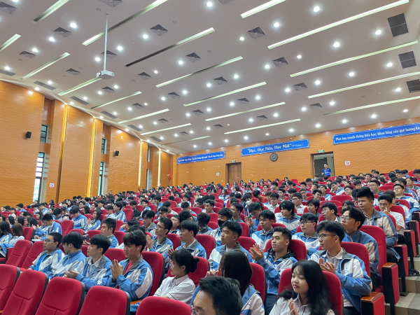 Tư vấn tuyển sinh