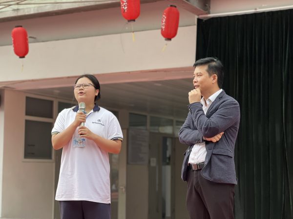 Học sinh đặt câu hỏi