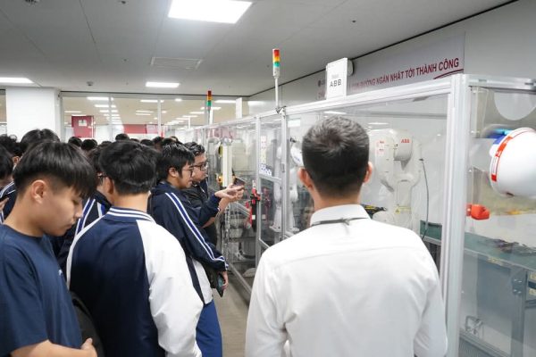 Ảnh lưu niệm tại LG Display