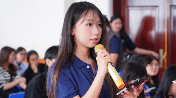 Chụp ảnh lưu niệm