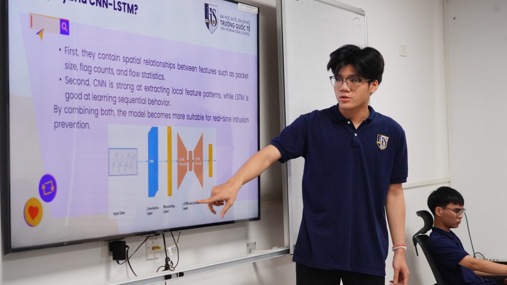 Sinh viên bảo vệ đề tài