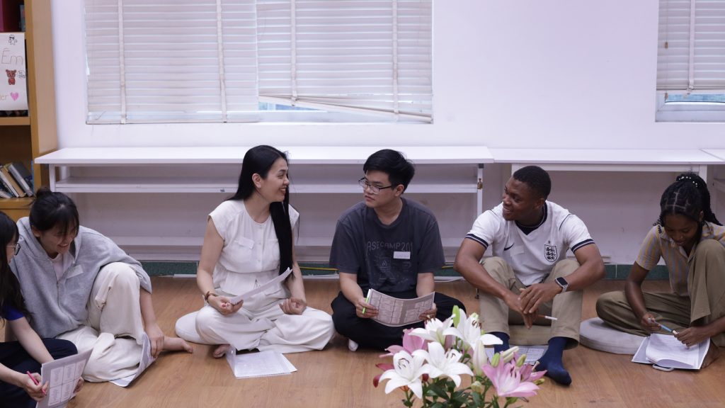 ThS. Tâm lý học Nguyễn Thị Như Phương trải nghiệm cùng sinh viên