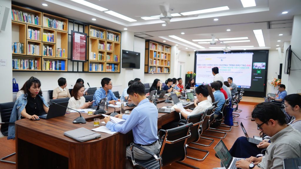 Toàn cảnh hội thảo