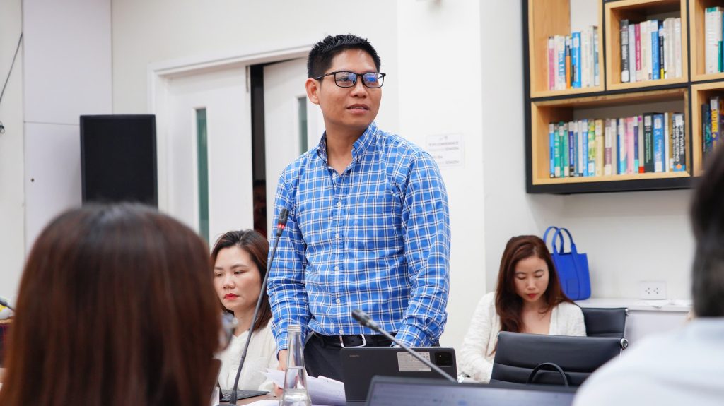 Chuyên gia đóng góp ý kiến