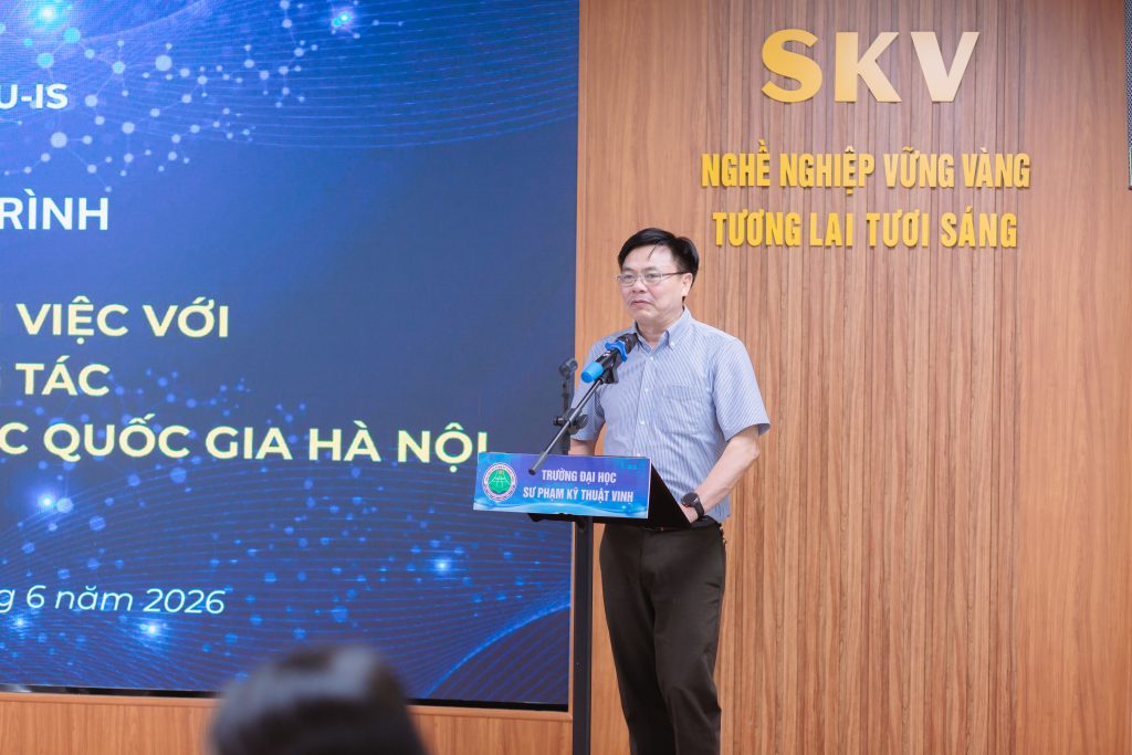 PGS.TS Nguyễn Văn Định phát biểu tại buổi làm việc