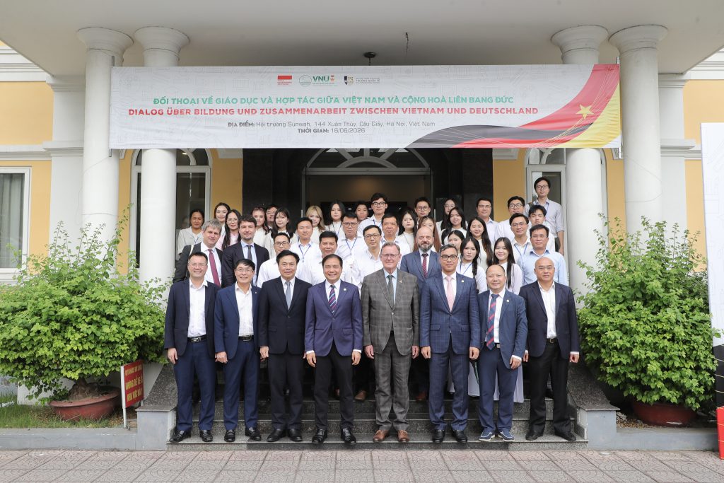 Chụp ảnh lưu niệm