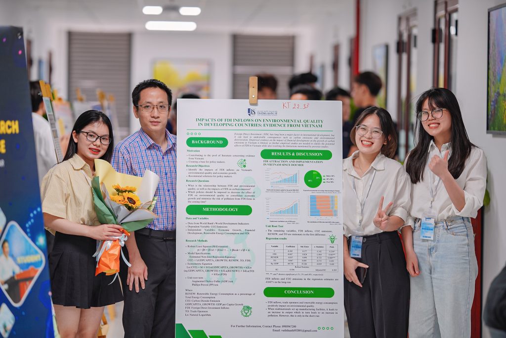 Nhóm nghiên cứu của Hạnh giành giải Ba Hội nghị nghiên cứu khoa học sinh viên năm 2023