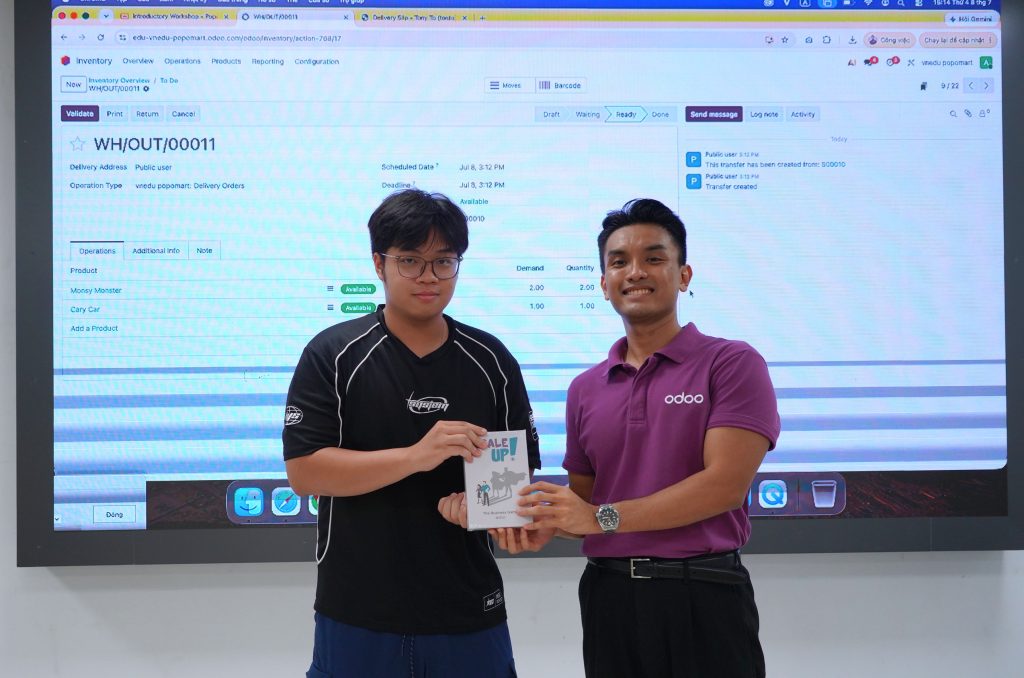Sinh viên tích cực tương tác trong buổi tập huấn Odoo ERP