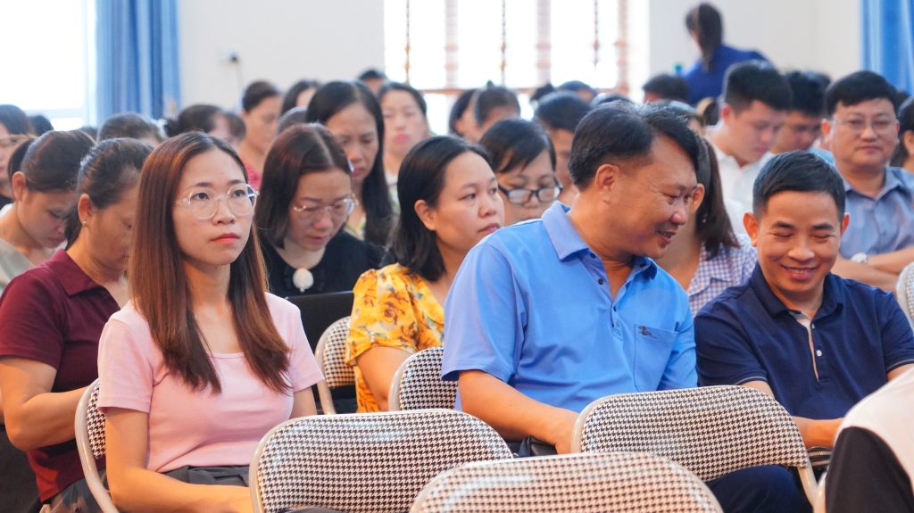 Không khí lớp học tập huấn nghiêm túc