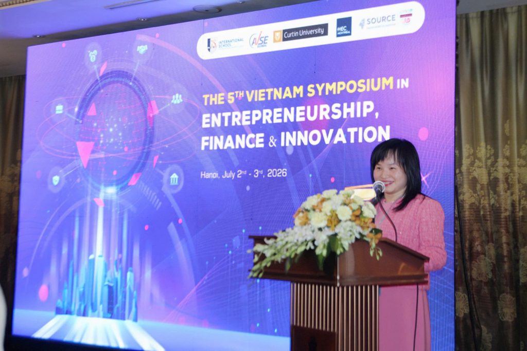 TS. Phạm Thu Phương chia sẻ tại sự kiện
