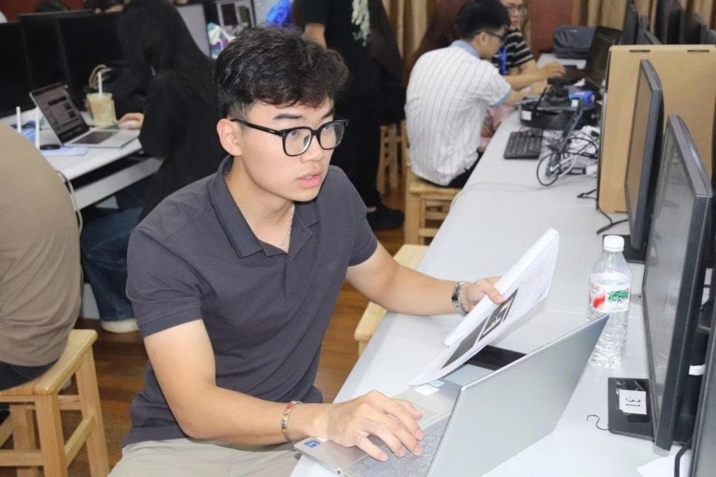 Sinh viên Nguyễn Kiều Phong