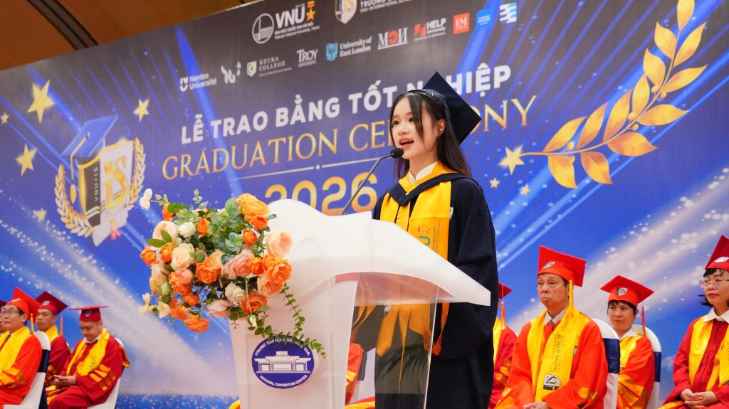 Nguyễn Thị Thu Trang phát biểu