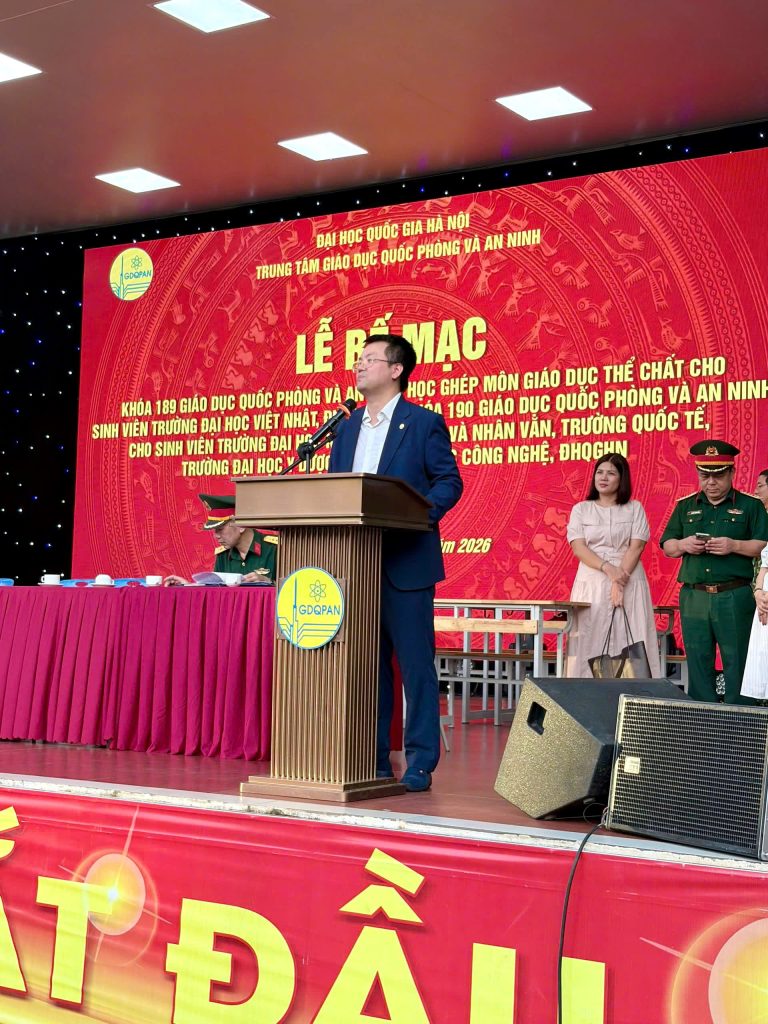 TS. Nguyễn Quang Thuận phát biểu