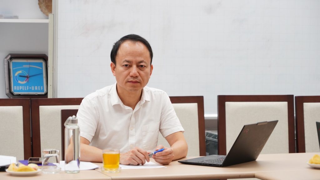 Chuyên gia lắng nghe và cho ý kiến đóng góp cho các chương trình đào tạo 1
