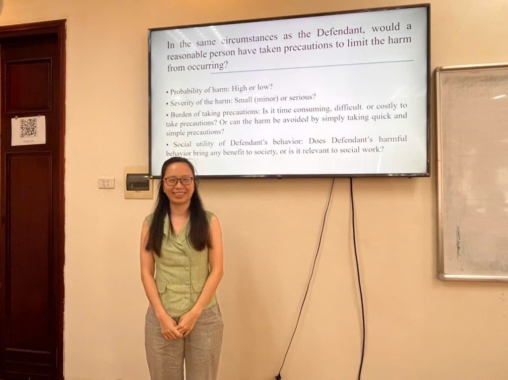 NCS. Lê Thị Thu Trang trình bày
