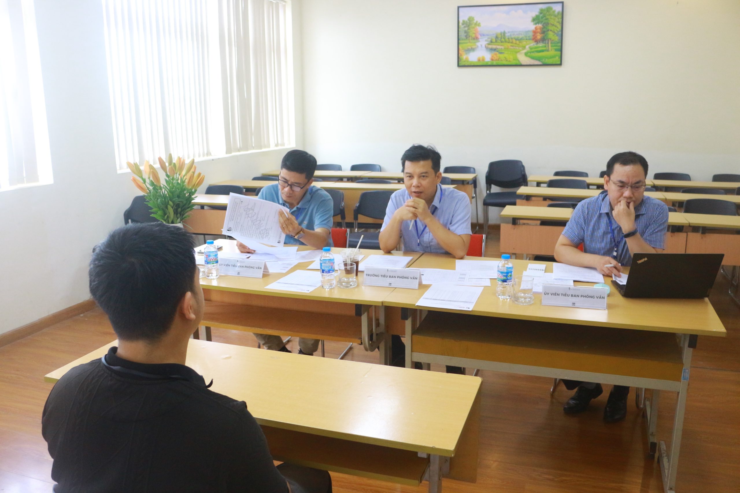 Tiểu ban phỏng vấn xét tuyển Thạc sĩ MBET