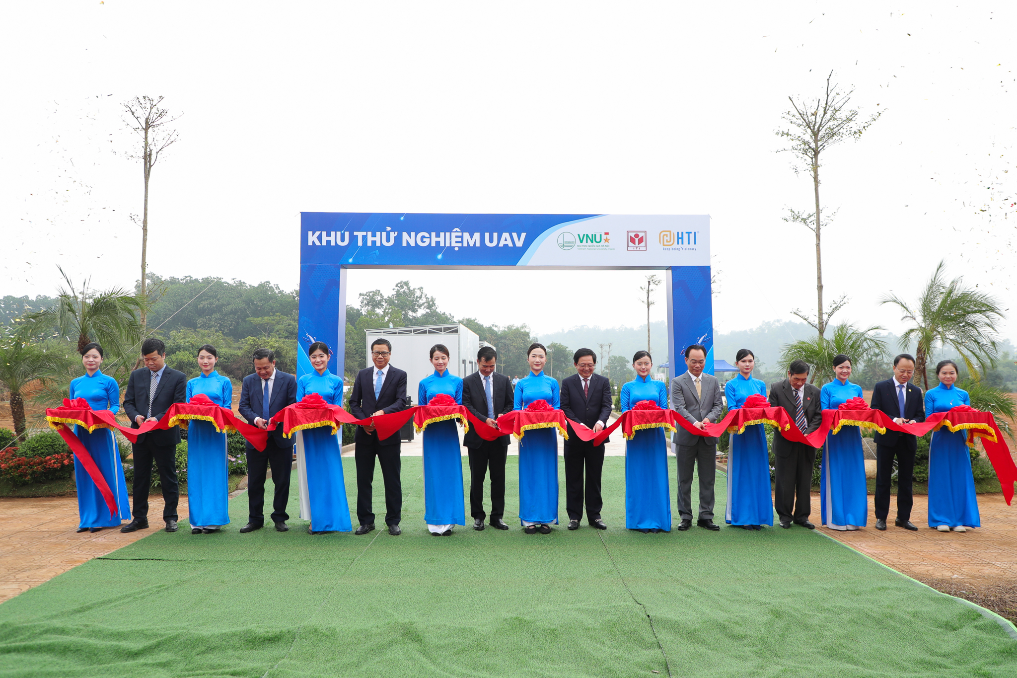 Lễ khánh thành Khu thử nghiệm UAV tại Khu đô thị ĐHQGHN Hòa Lạc
