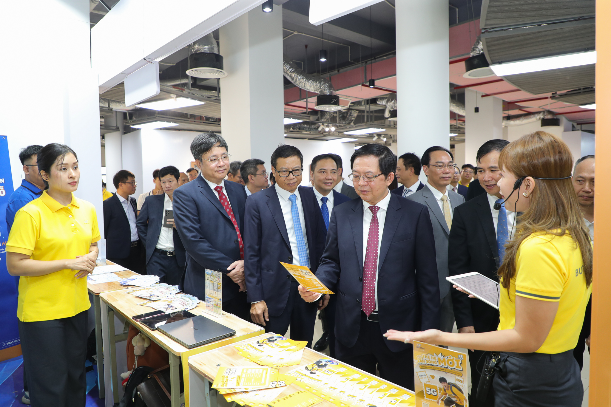 Giới thiệu sản phẩm khoa học công nghệ và đổi mới sáng tạo của ĐHQGHN