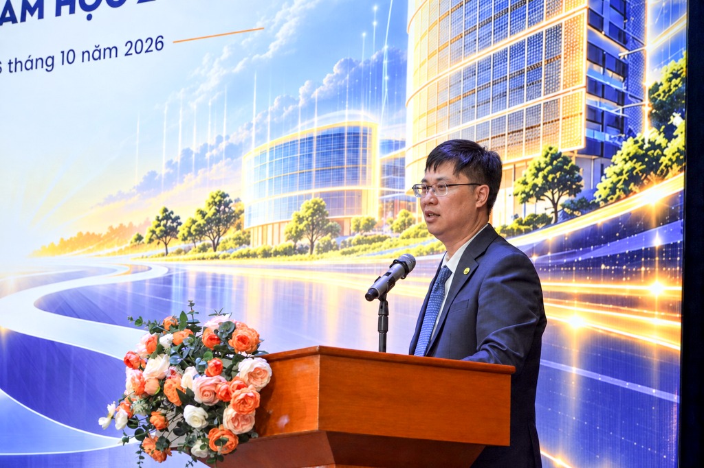 PGS.TS. Nguyễn Anh Tuấn phát biểu tại Hội nghị