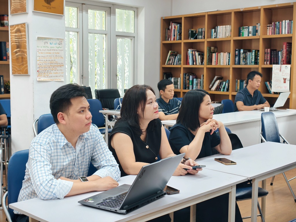 Giảng viên Khoa Kỹ thuật và Công nghệ tham dự seminar